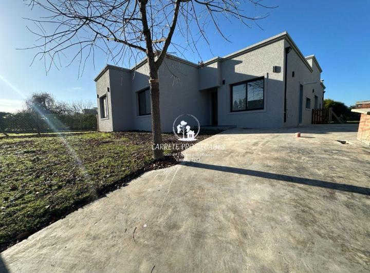 Casa · 146m² · 5 Ambientes · 3 Cocheras