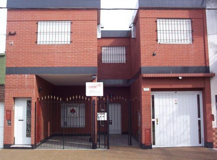 Casa · 307m² · 7 Ambientes · 6 Cocheras