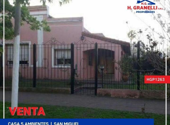 Casa · 200m² · 5 Ambientes