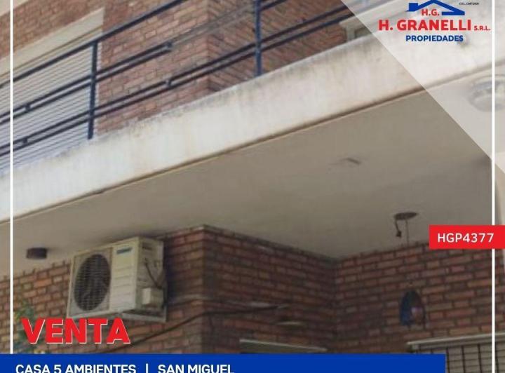 Casa · 180m² · 5 Ambientes · 1 Cochera