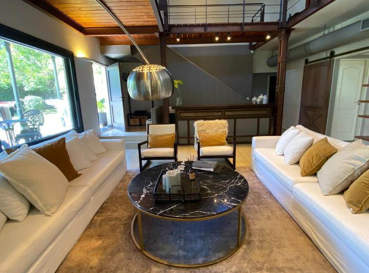 Casa · 450m² · 5 Ambientes · 5 Cocheras