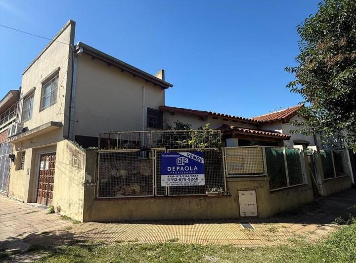 Casa · 120m² · 6 Ambientes · 1 Cochera