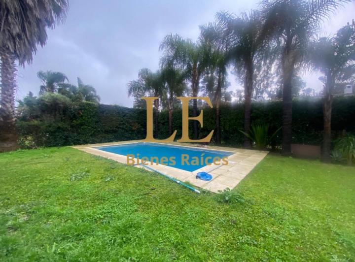 Casa · 170m² · 5 Ambientes · 3 Cocheras