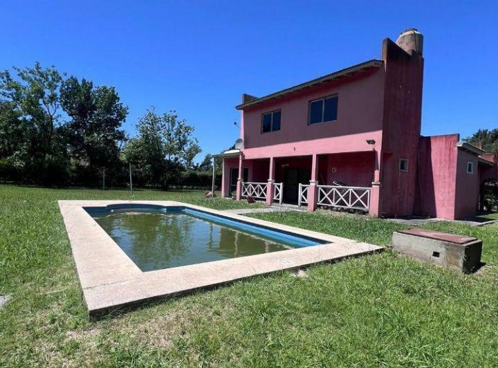 Casa · 236m² · 5 Ambientes
