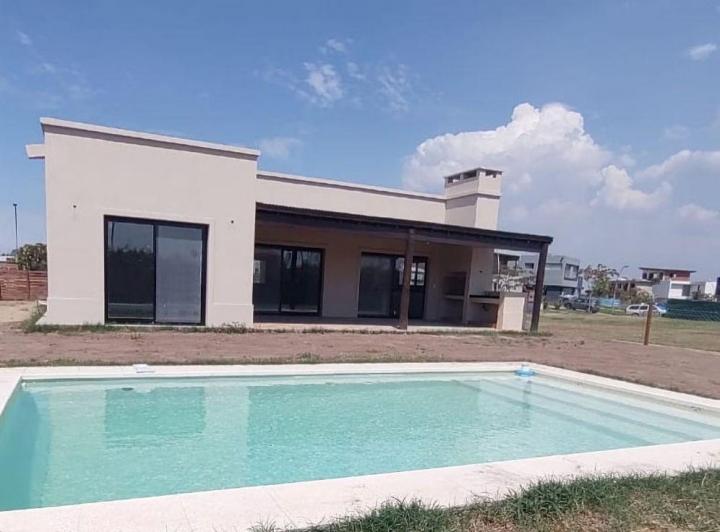 Casa · 170m² · 5 Ambientes · 1 Cochera