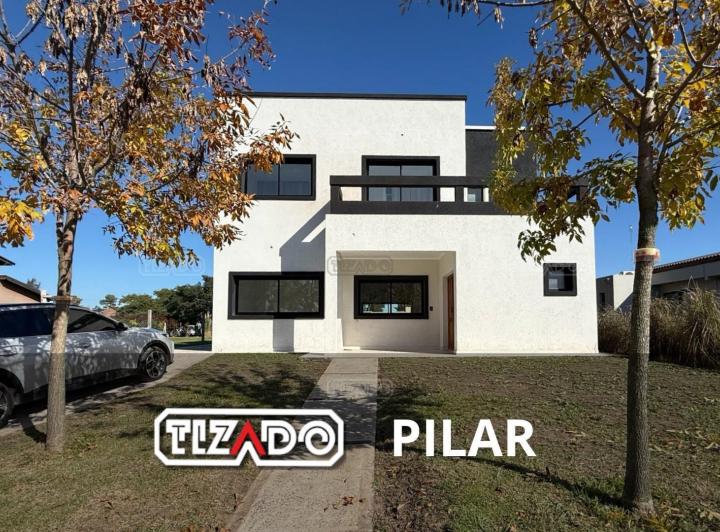Casa · 224m² · 6 Ambientes · 2 Cocheras