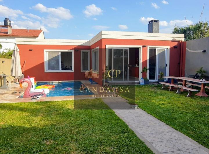 Casa · 206m² · 5 Ambientes · 4 Cocheras