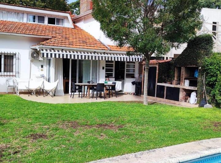 Casa · 223ha · 5 Ambientes · 1 Cochera
