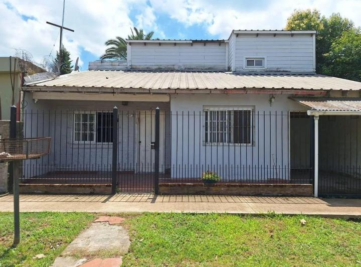 Casa · 120m² · 5 Ambientes · 1 Cochera