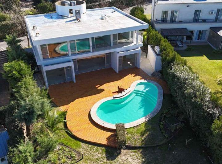 Casa · 369m² · 8 Ambientes