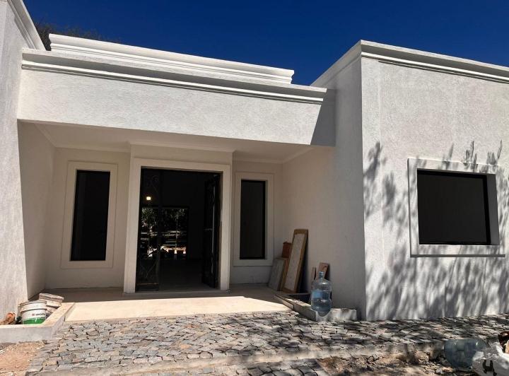 Casa · 180m² · 4 Ambientes · 1 Cochera