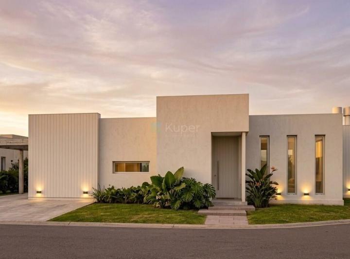 Casa · 183m² · 8 Ambientes · 1 Cochera