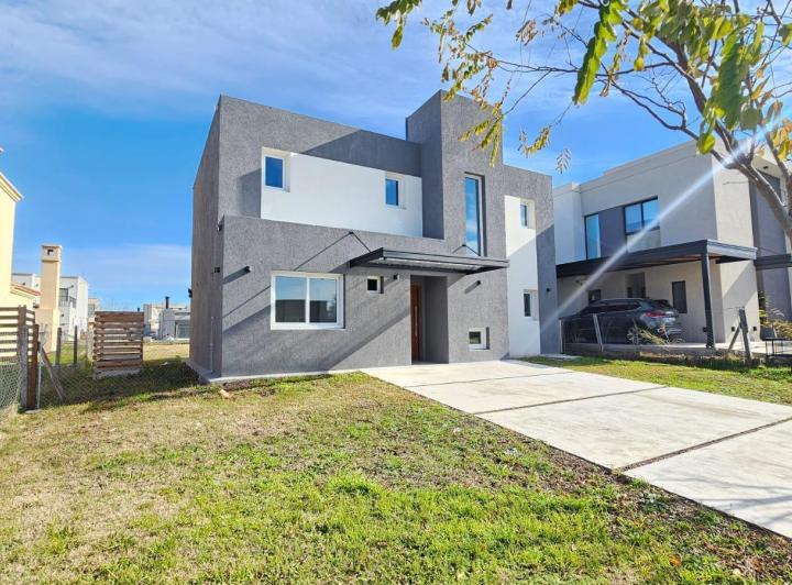 Casa · 146m² · 5 Ambientes