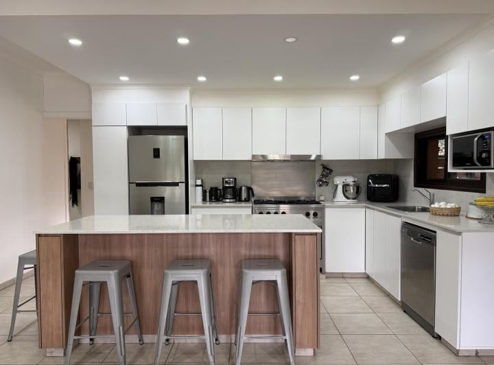 Casa · 194m² · 6 Ambientes · 6 Cocheras