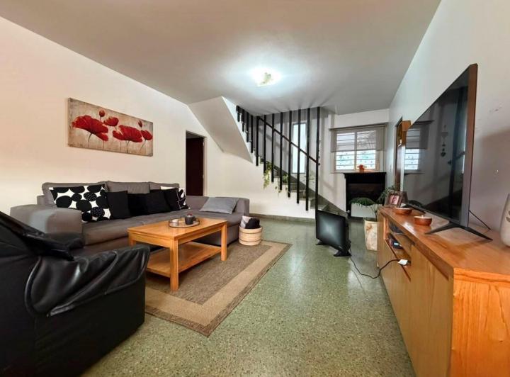 Casa · 181m² · 5 Ambientes