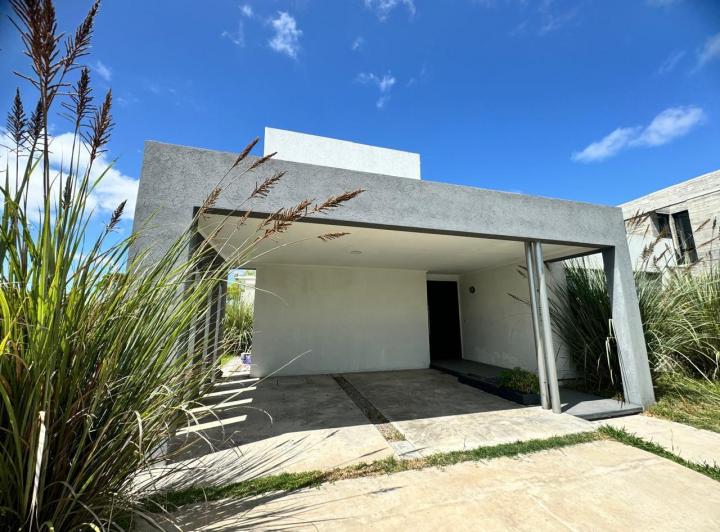 Casa · 189m² · 5 Ambientes · 2 Cocheras
