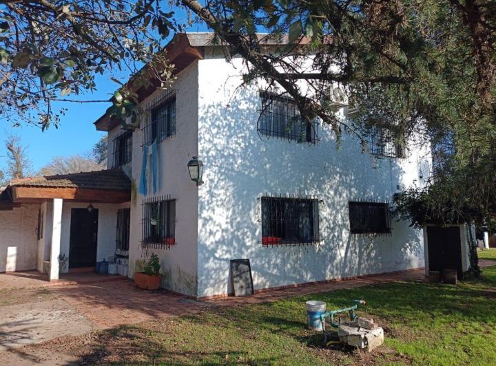 Casa · 297m² · 5 Ambientes · 3 Cocheras