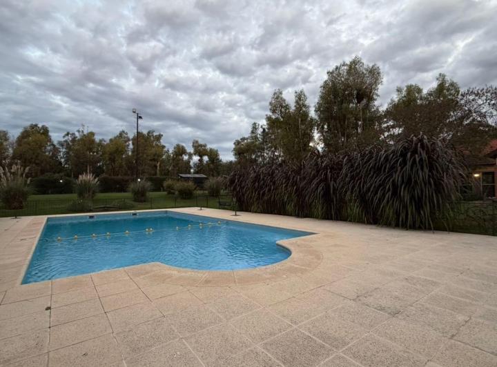 Casa · 200m² · 5 Ambientes · 1 Cochera