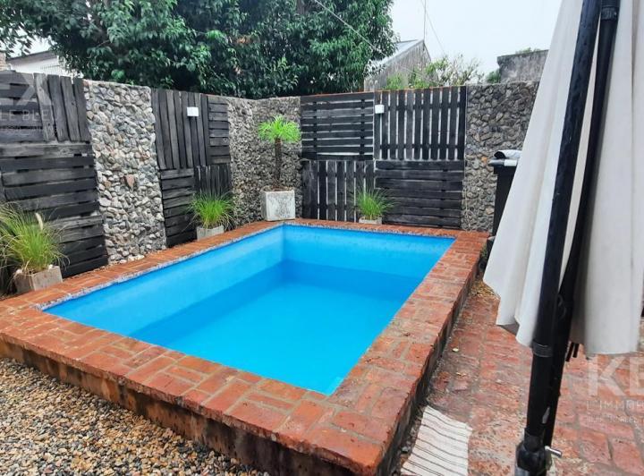 Casa · 174m² · 6 Ambientes · 1 Cochera