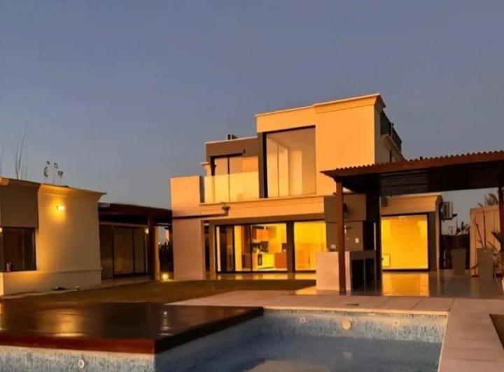 Casa · 248m² · 57 Ambientes · 1 Cochera