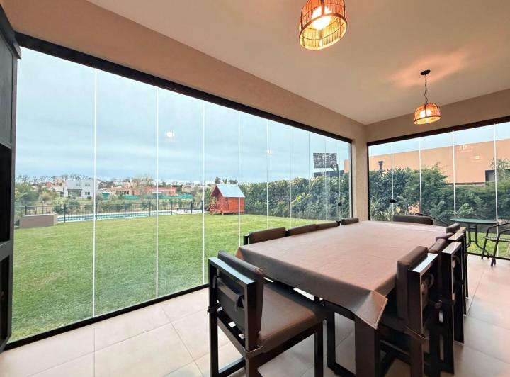 Casa · 153m² · 5 Ambientes