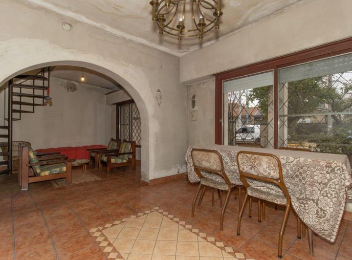 Casa · 150m² · 5 Ambientes · 1 Cochera