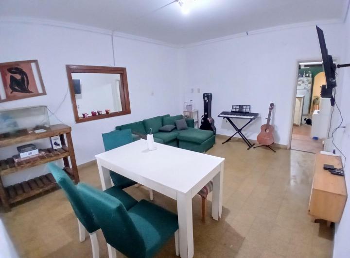 Casa · 166m² · 5 Ambientes · 2 Cocheras