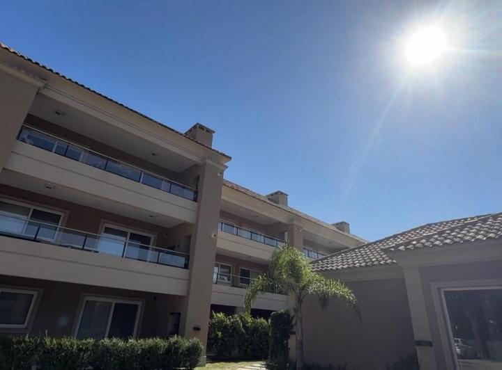 Departamento · 9500m² · 3 Ambientes · 1 Cochera