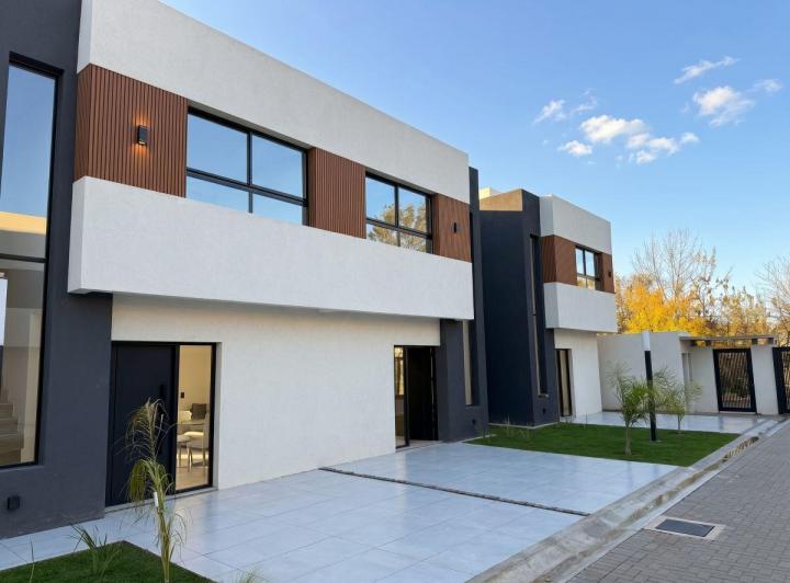 Departamento · 130m² · 4 Ambientes · 2 Cocheras
