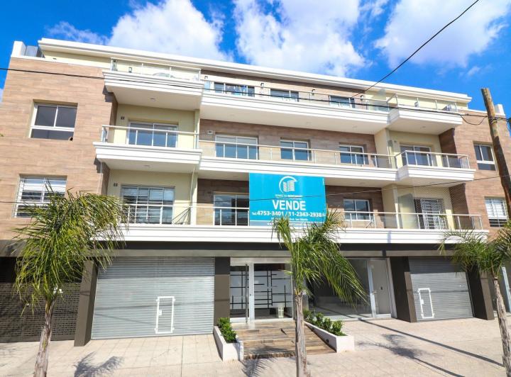 Departamento · 47m² · 3 Ambientes · 1 Cochera
