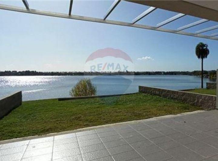 Departamento · 48m² · 2 Ambientes · 2 Cocheras