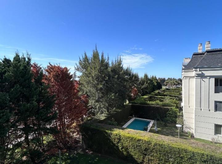 Departamento · 68m² · 2 Ambientes · 1 Cochera