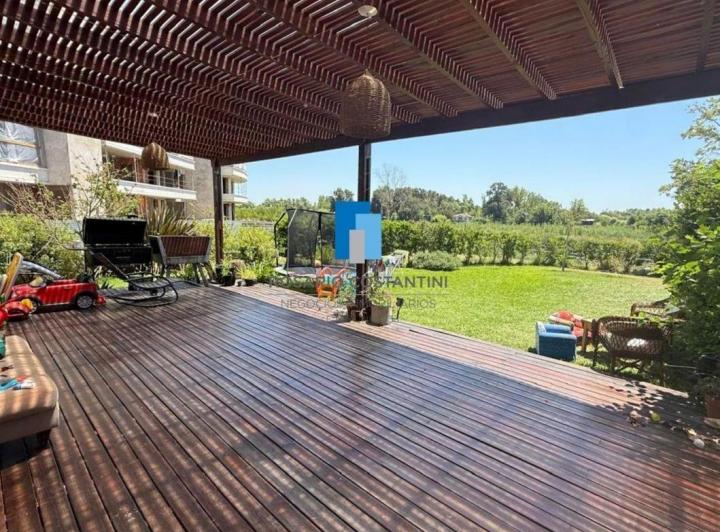 Departamento · 220ha · 4 Ambientes · 1 Cochera