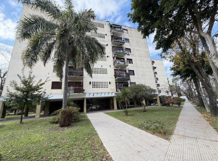 Departamento · 75m² · 4 Ambientes · 1 Cochera