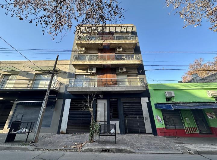 Departamento · 40m² · 2 Ambientes · 1 Cochera