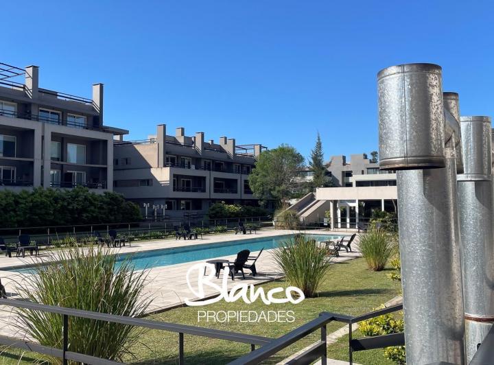 Departamento · 68m² · 2 Ambientes · 1 Cochera