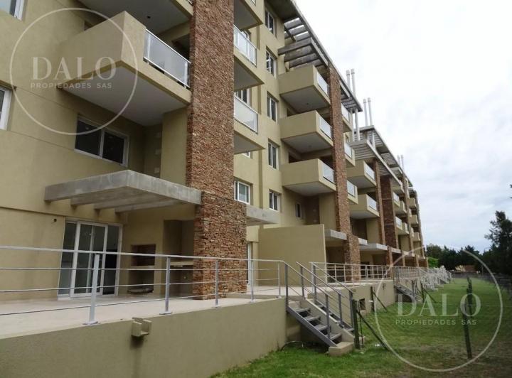 Departamento · 57ha · 2 Ambientes · 1 Cochera