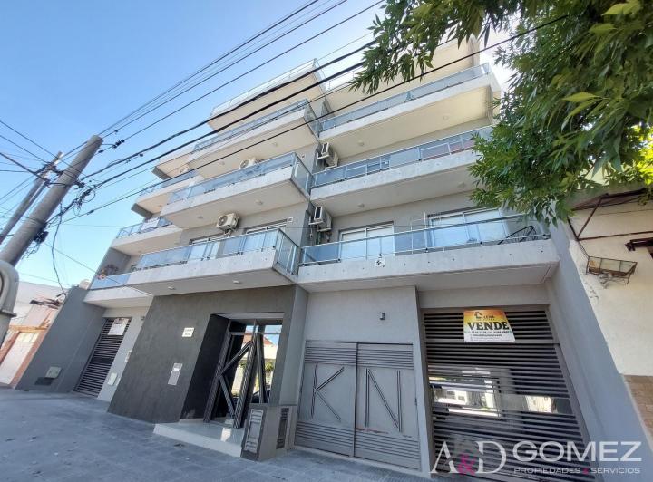 Departamento · 52m² · 3 Ambientes · 1 Cochera