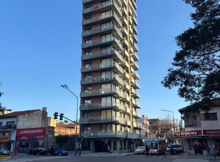 Departamento · 75m² · 3 Ambientes · 1 Cochera