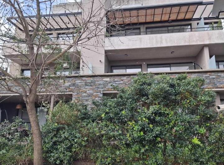 Departamento · 60m² · 2 Ambientes · 1 Cochera