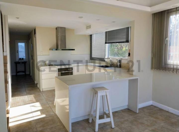 Departamento · 123m² · 5 Ambientes · 2 Cocheras