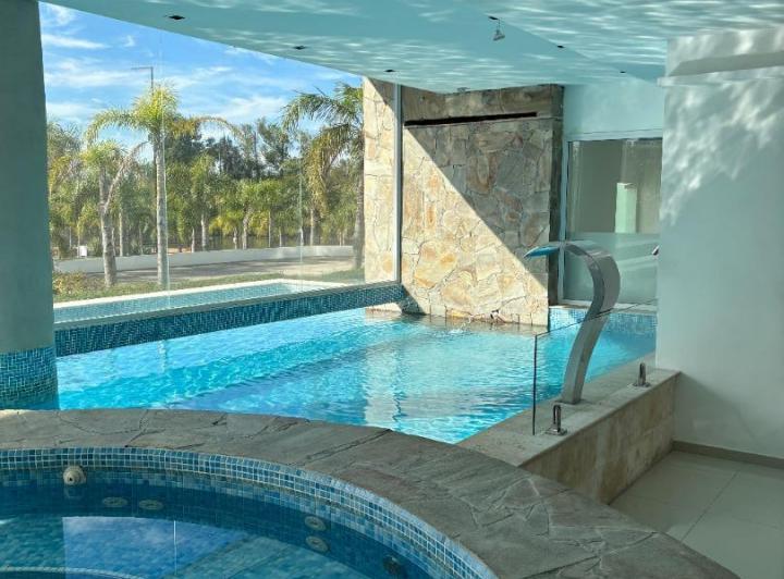 Departamento · 70m² · 2 Ambientes · 1 Cochera
