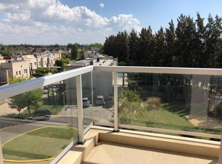 Departamento · 60m² · 2 Ambientes · 1 Cochera