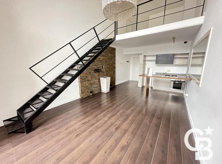 Departamento · 60m² · 2 Ambientes · 1 Cochera