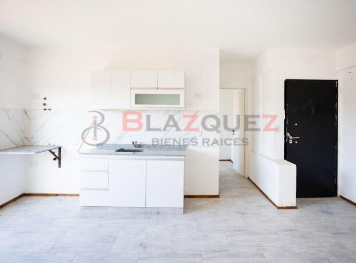 Departamento · 40m² · 2 Ambientes · 1 Cochera