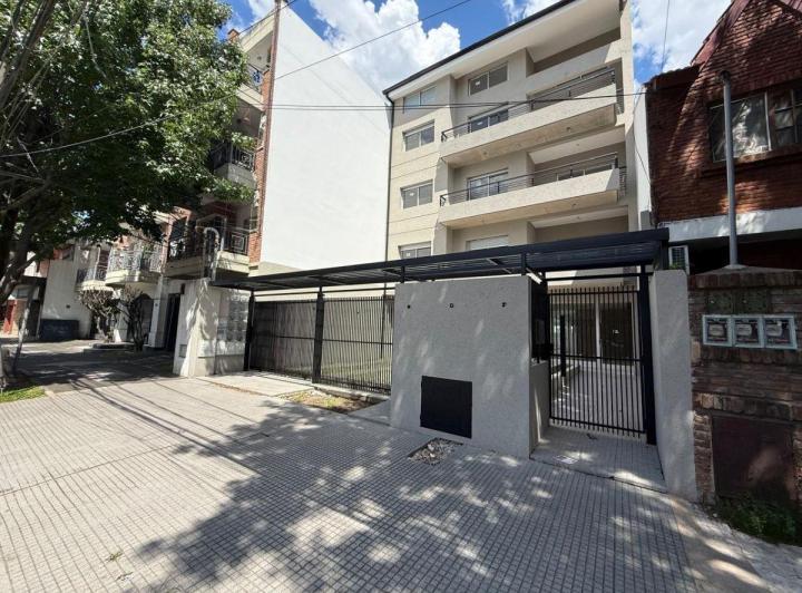 Departamento · 71m² · 4 Ambientes · 1 Cochera
