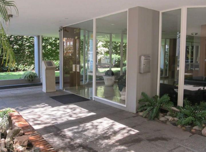 Departamento · 122m² · 5 Ambientes · 1 Cochera