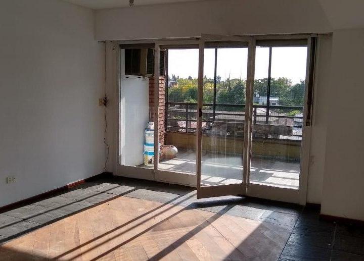 Departamento · 80m² · 4 Ambientes · 1 Cochera