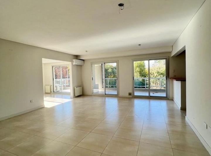 Departamento · 140m² · 4 Ambientes · 2 Cocheras