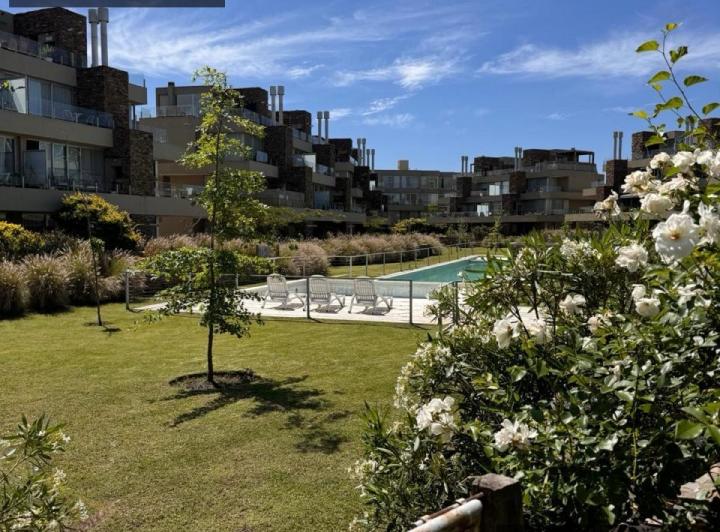 Departamento · 100m² · 4 Ambientes · 1 Cochera
